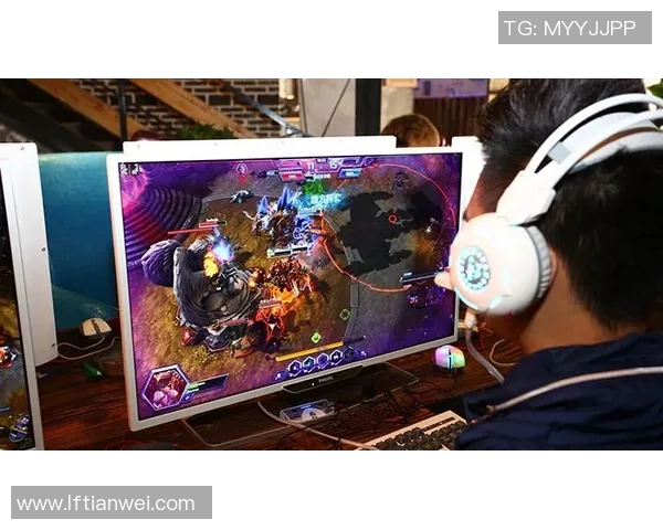 张芳独家揭秘和平精英S15赛季技巧与电竞比分分析分享 张芳独家揭秘和平精英S15赛季技巧与电竞比分分析分享