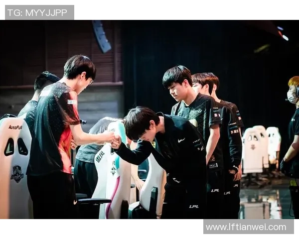 esports数据深入探讨RNG战队选手个人能力与团队协作的完美结合